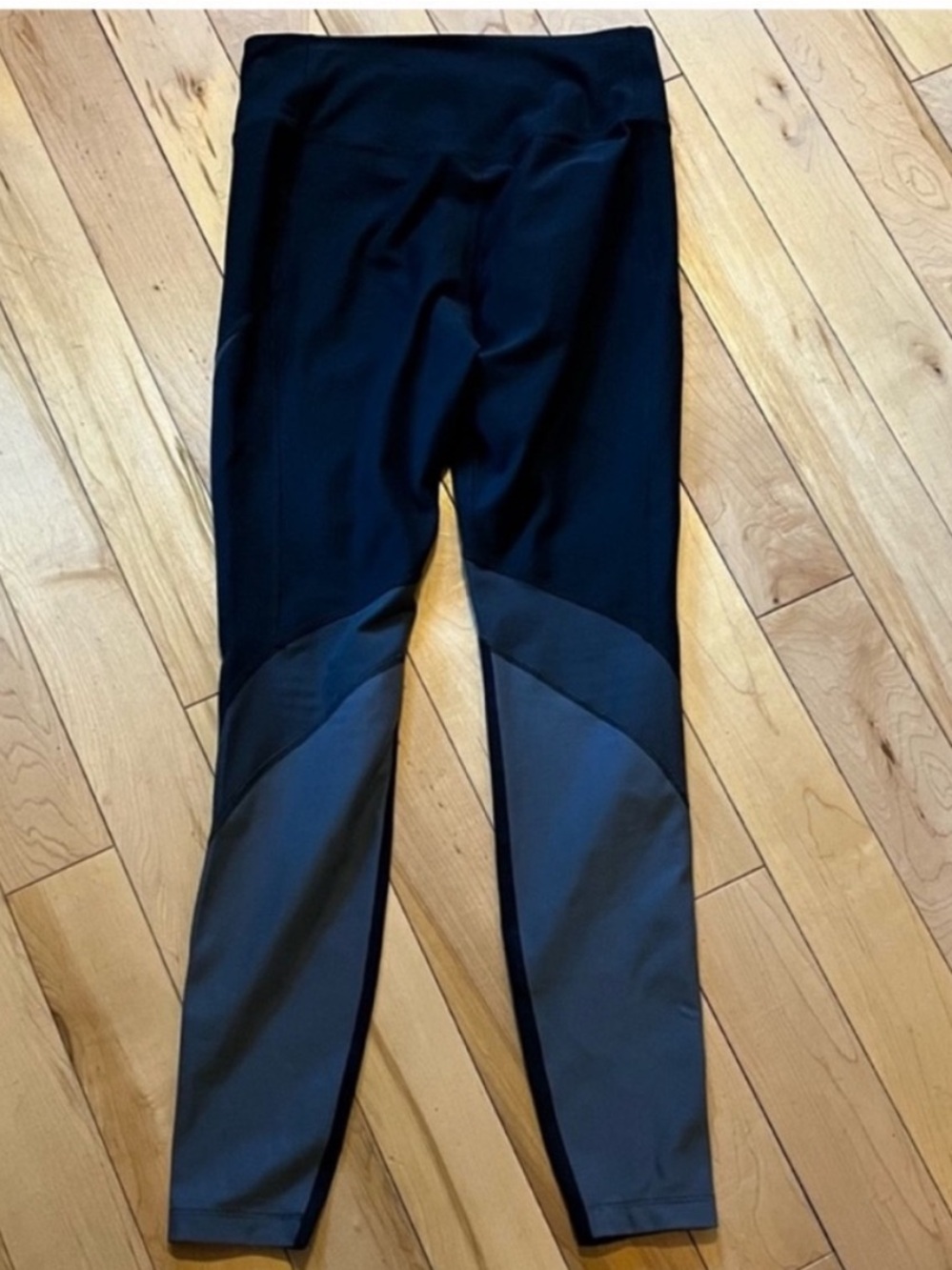 Nike Dri Fit Legend Black Gray Leggings size small - Picture 6 of 6
